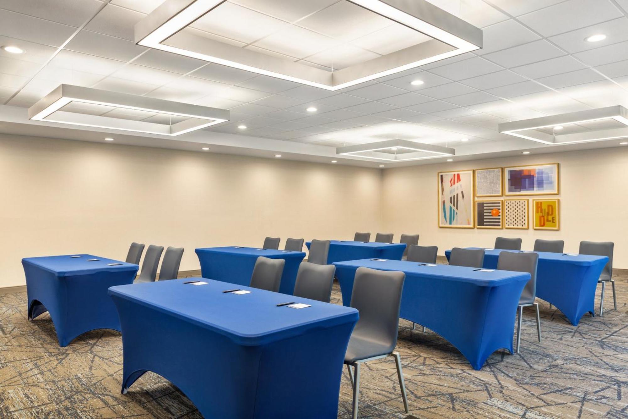 Candlewood Suites Bessemer - Birmingham Sw By Ihg Bagian luar foto