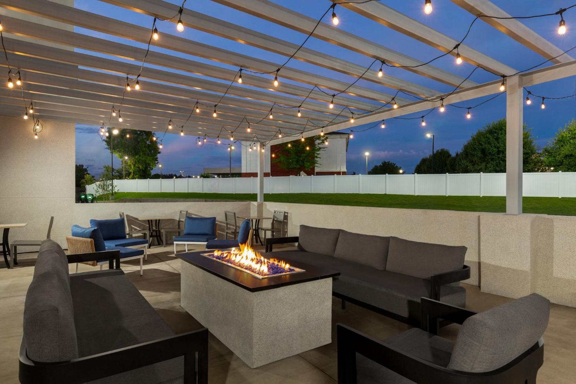 Candlewood Suites Bessemer - Birmingham Sw By Ihg Bagian luar foto